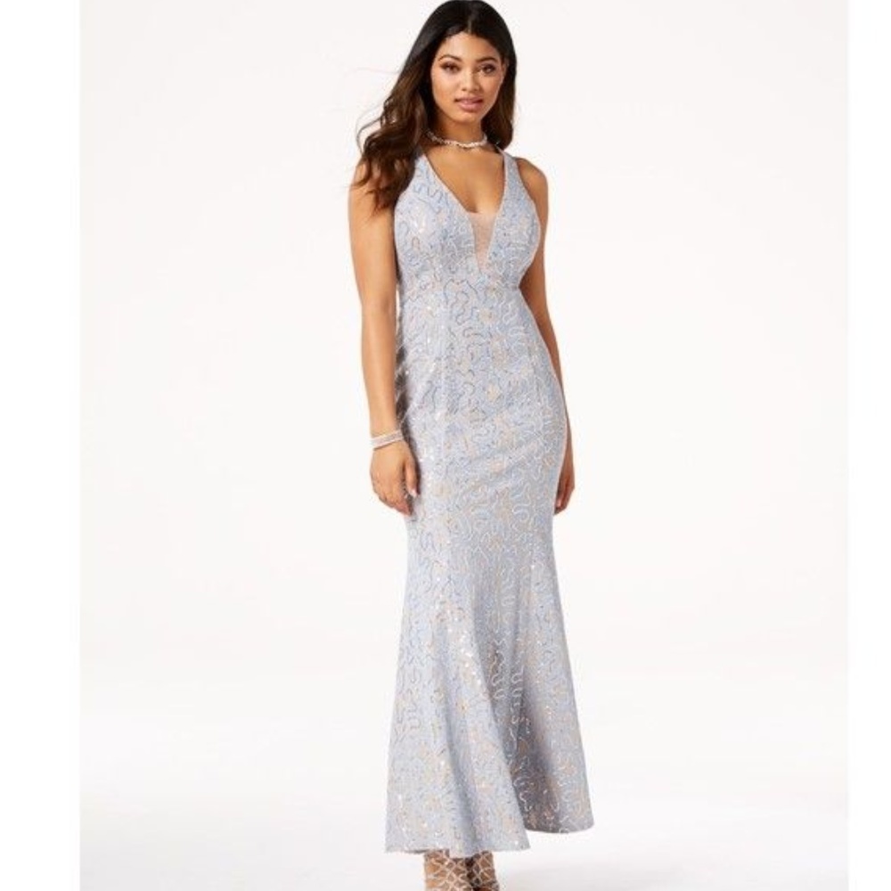 NWT Jump Juniors' Sequined Lace Open-Back Gown